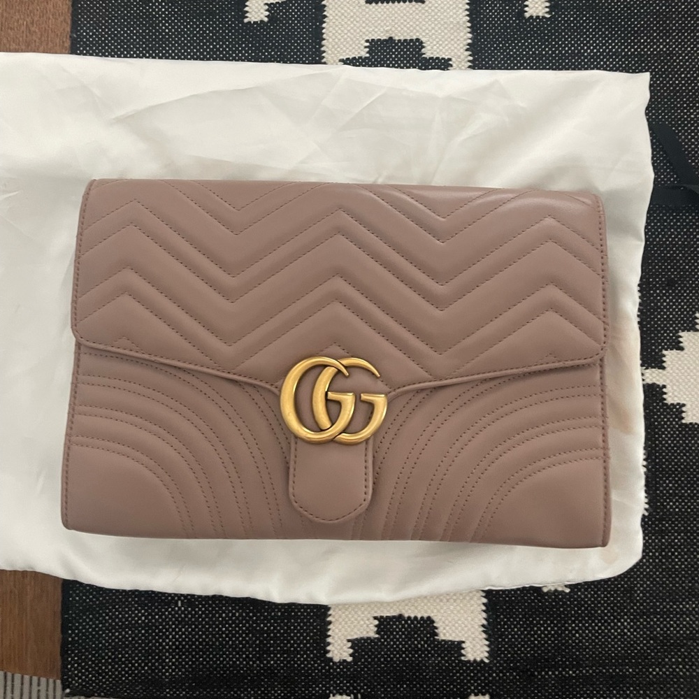 Gucci Marmont Clutch